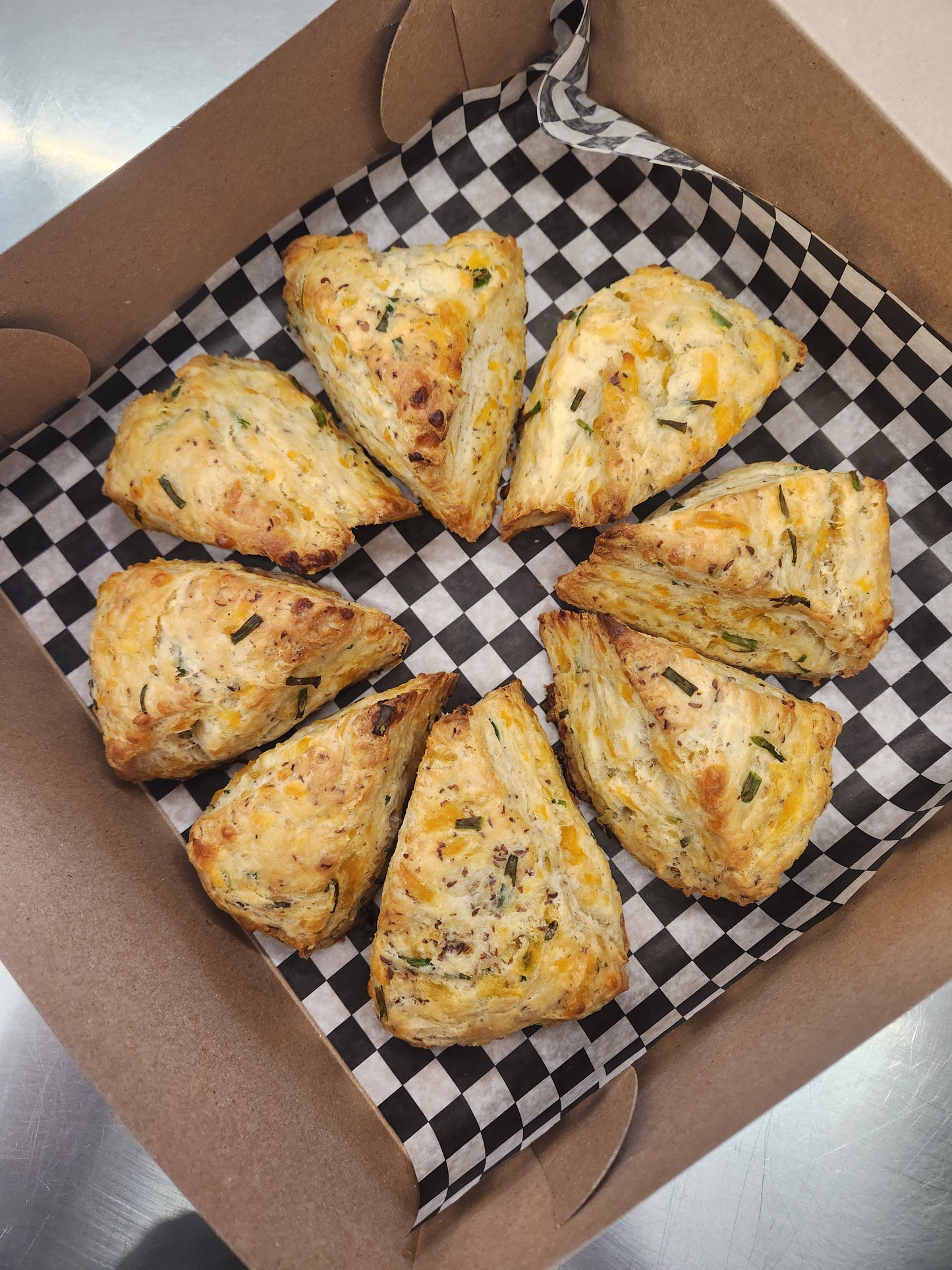 Cheddar Chive Scones (8)